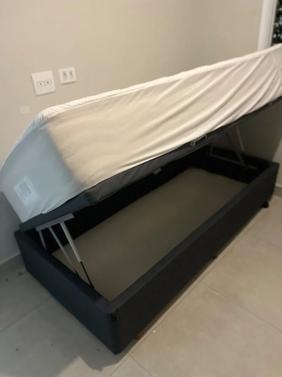 Cama baú + colchão solteiro (gatinho não incluso! ?) - Foto 2