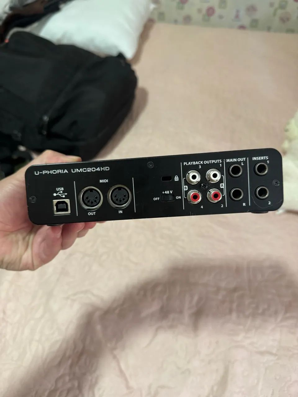 Interface de áudio Behringer UMC 204Hd - Foto 2