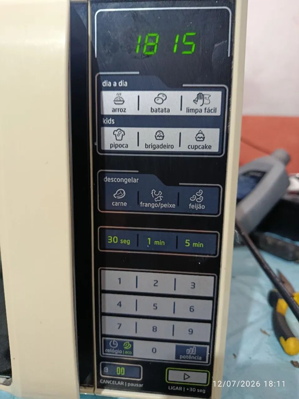 Microondas Midea 20 L funcionando perfeitamente  - Foto 4