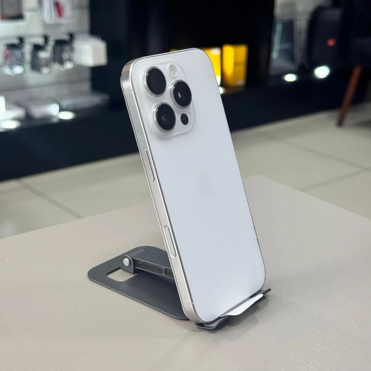 iPhone 16 Pro 128GB Branco - Foto 2