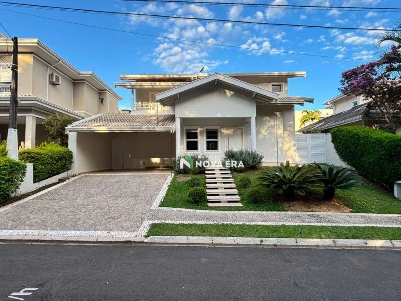 Casa com 4 dormitórios para alugar, 260 m² por R$ 11.585,00/mês - Condomínio Vila Brasilia