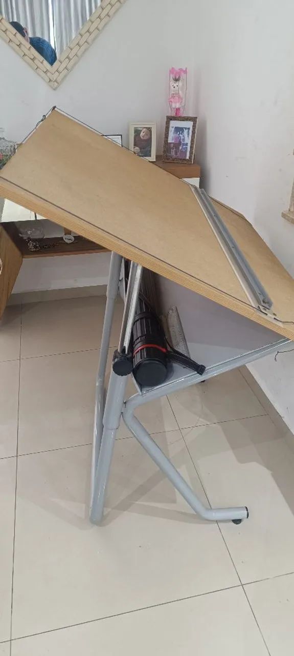 Mesa para projetista marca Trident 