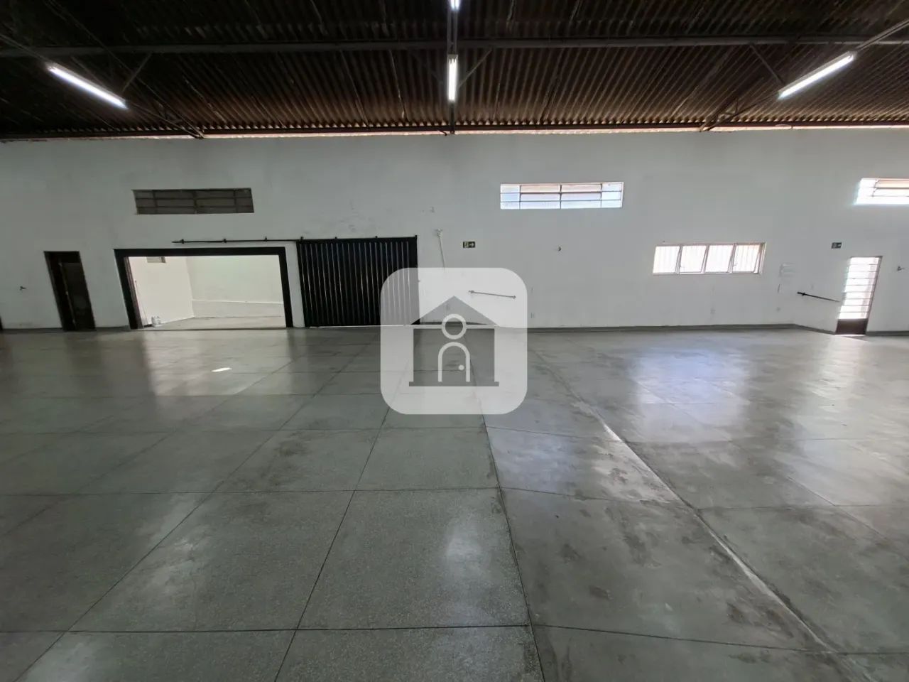 Galpão comercial para locação no bairro Roosevelt - Foto 2