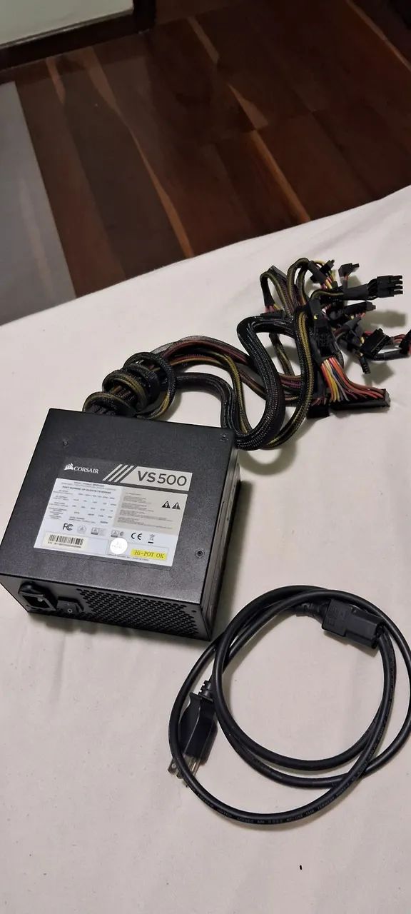 Fonte Corsair VS500 500w 80 plus white 