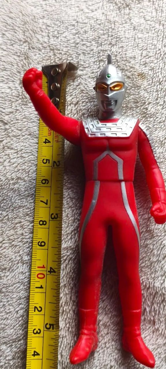 Figuras UltraSeven / UltraMan + Blu-ray disk - Foto 2