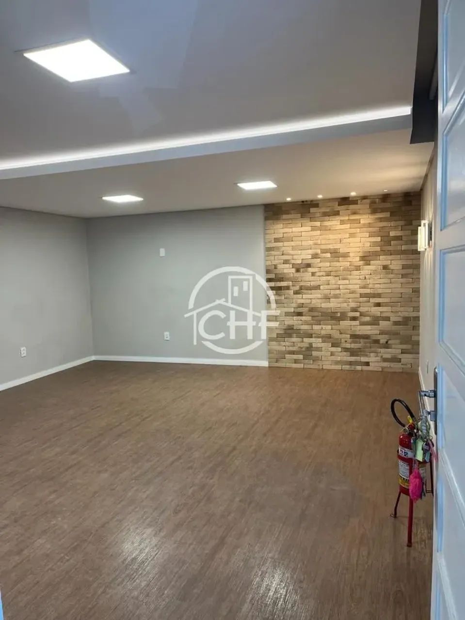 SALA COMERCIAL NO CENTRO COM AR E INTERNET