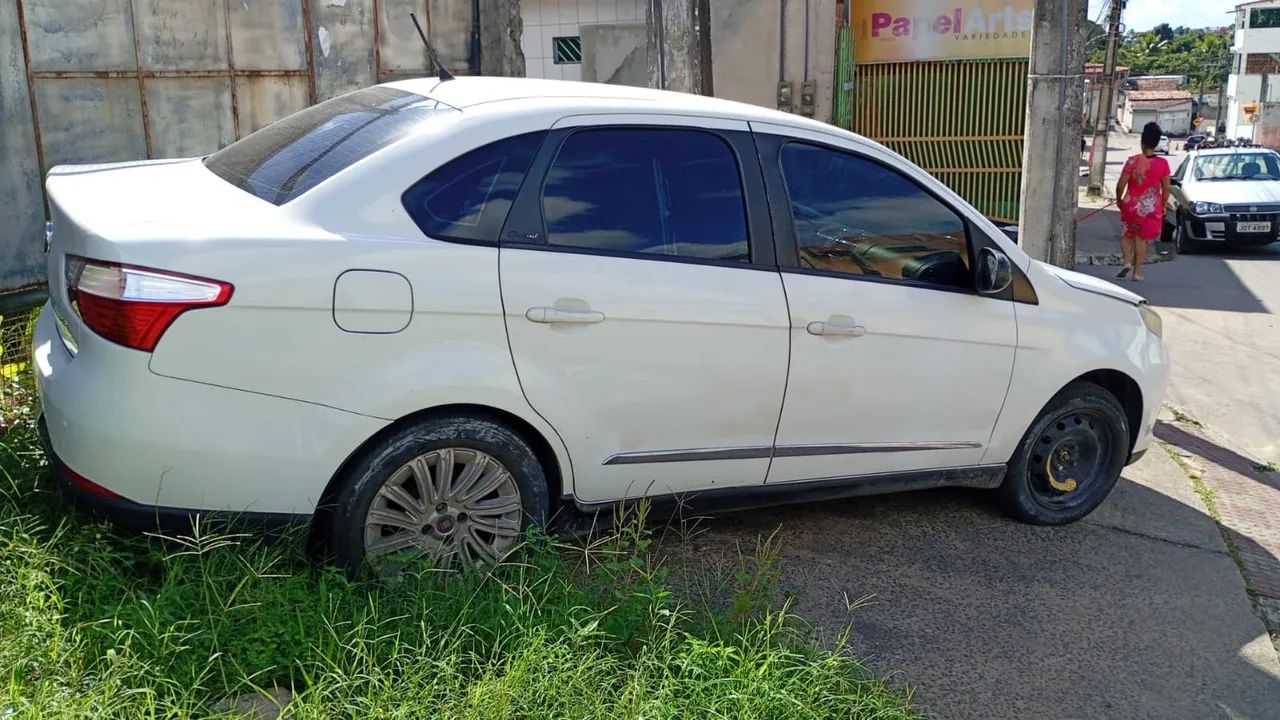 Fiat Grand Siena 2015