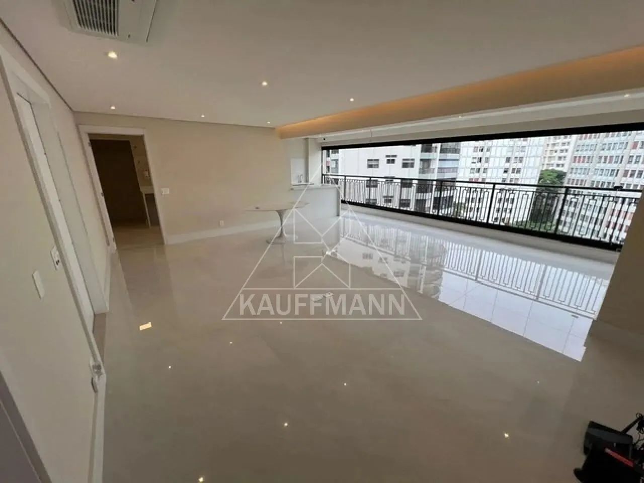 Apartamento à Venda em Perdizes - 3 Dormitórios, 3 Suítes, 2 Vagas e 172m² de Área Útil