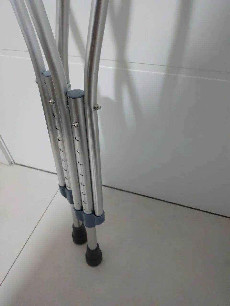 Par de muletas ortopédica  - Foto 2