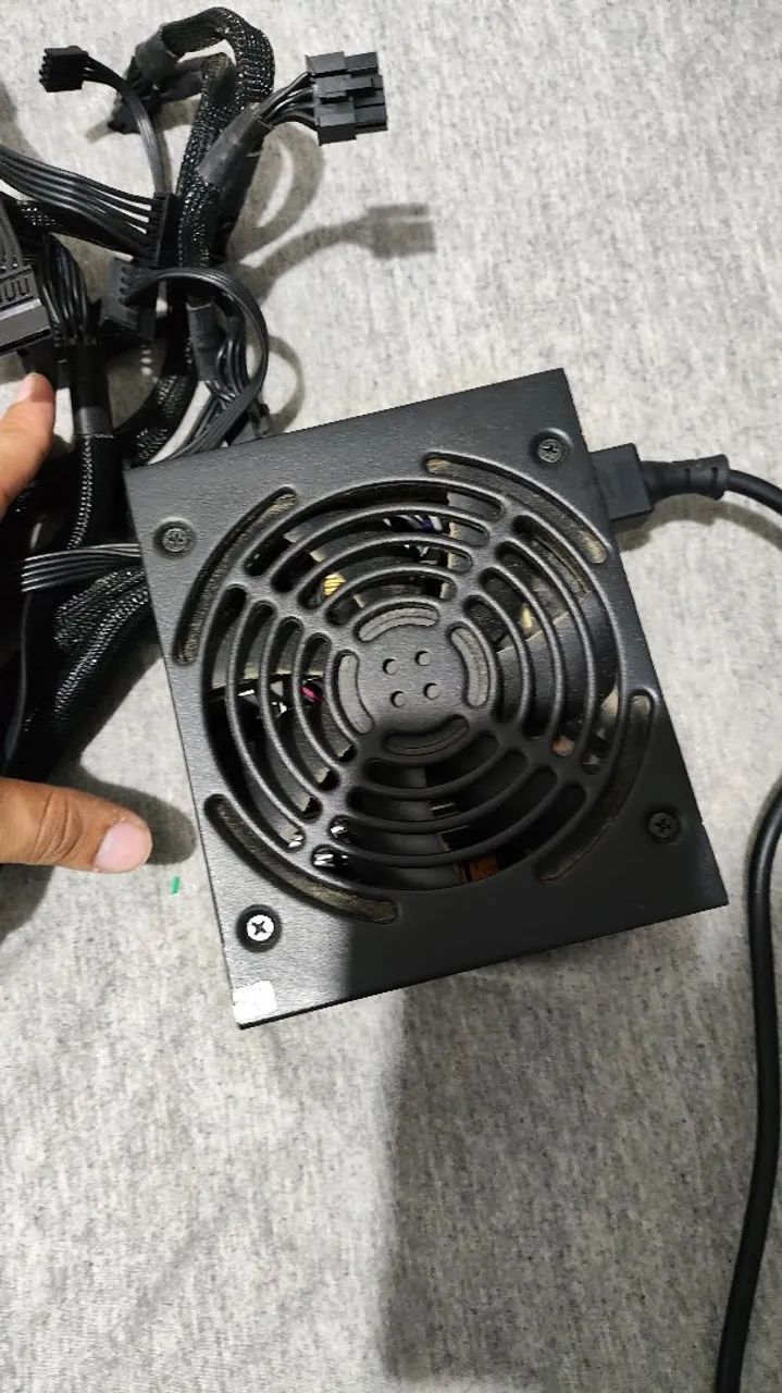 FONTE CORSAIR 650wts  - Foto 3