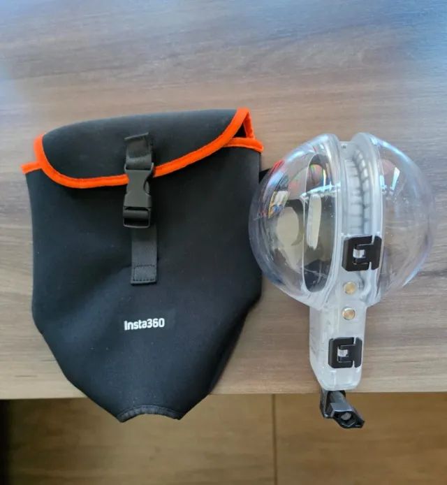 Câmera Insta360 X5 Essential Bundle + acessórios - Foto 3
