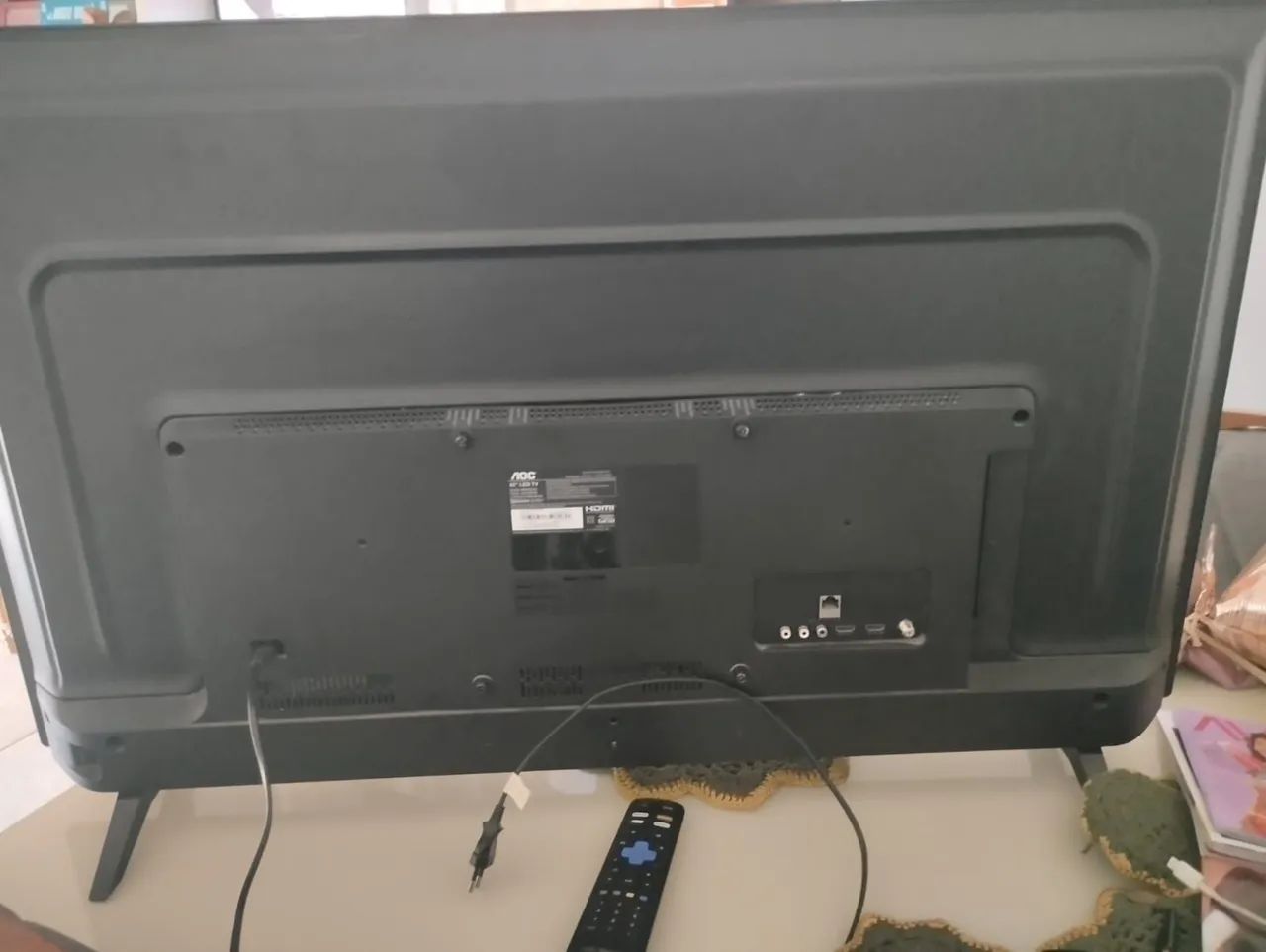 Vendo tv AOC Roku smart 43 polegadas  - Foto 3