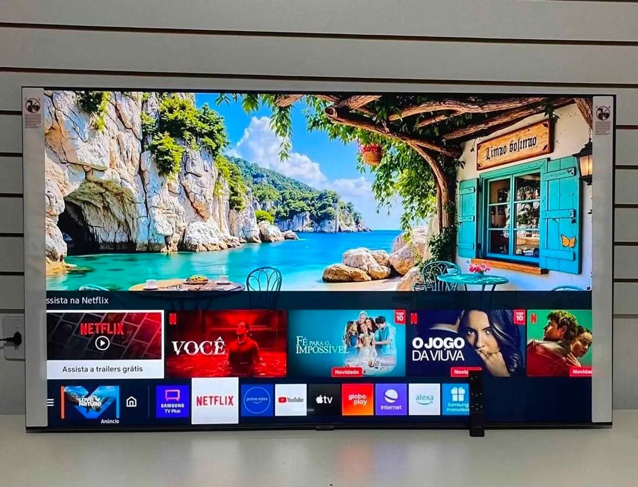Televisão smart 65 polegadas completa 4k pezinho é controle remoto  - Foto 2