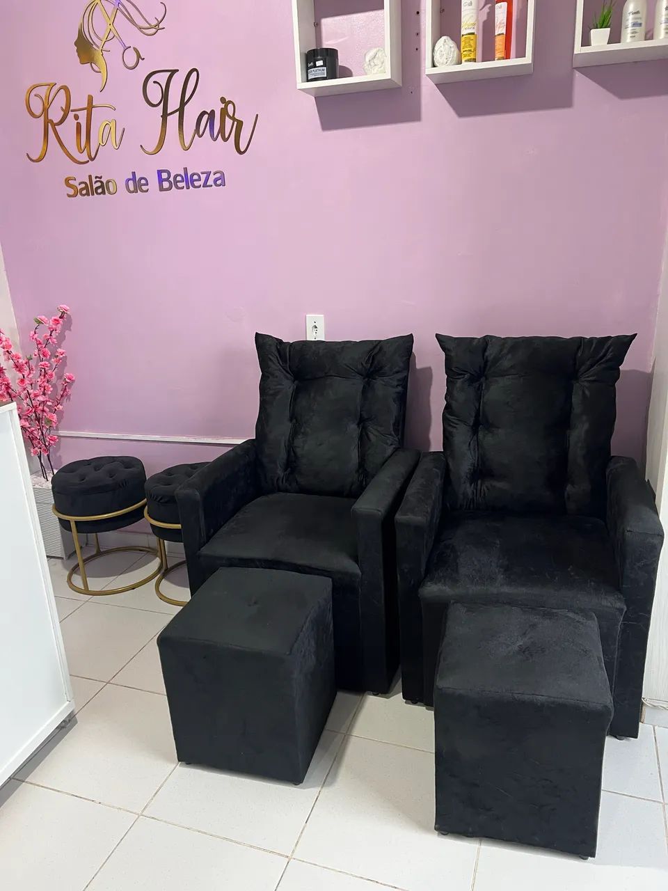 Kit Poltronas + Pufs novos