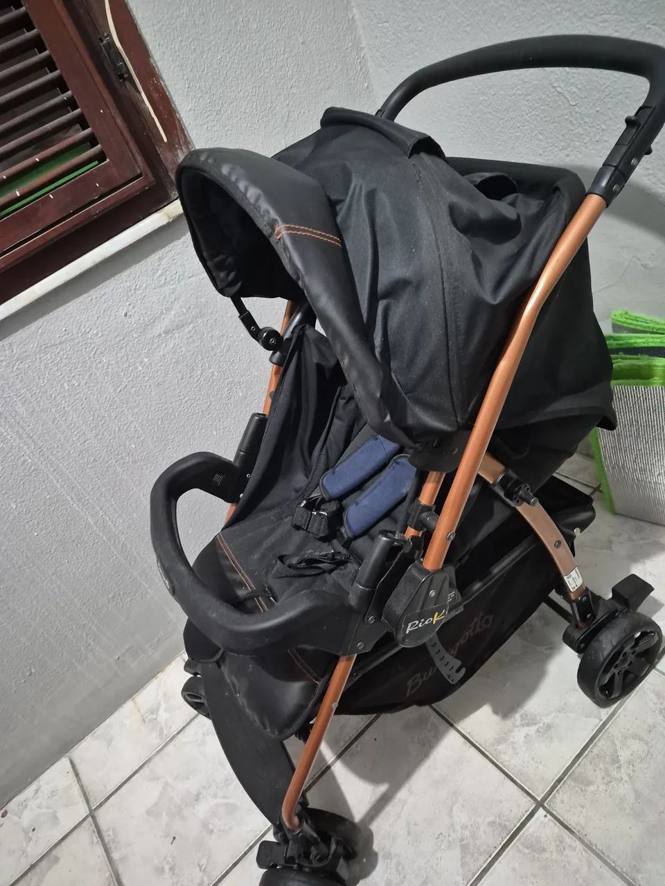 Carrinho de bebê com bebê conforto - Burigotto  - Foto 2
