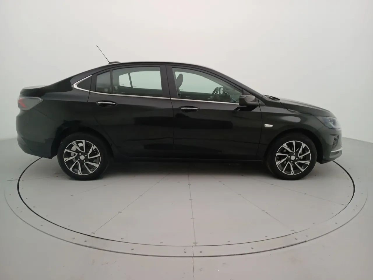 Chevrolet Onix Sedan Plus Premier 1.0 12V TB Flex Aut. 4P 2026 - Foto 6