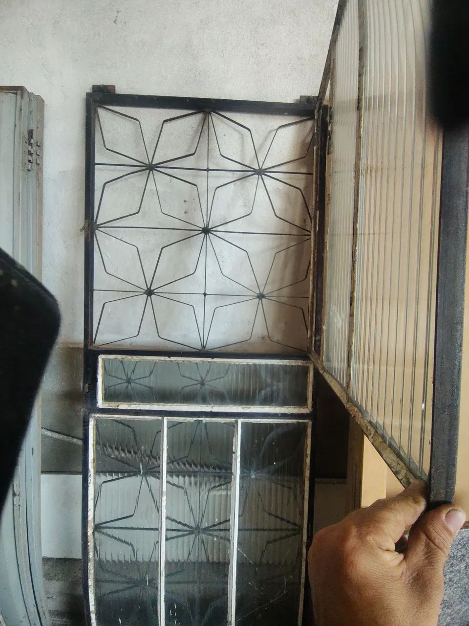 Porta de ferro ventilação ENTREGO  - Foto 3