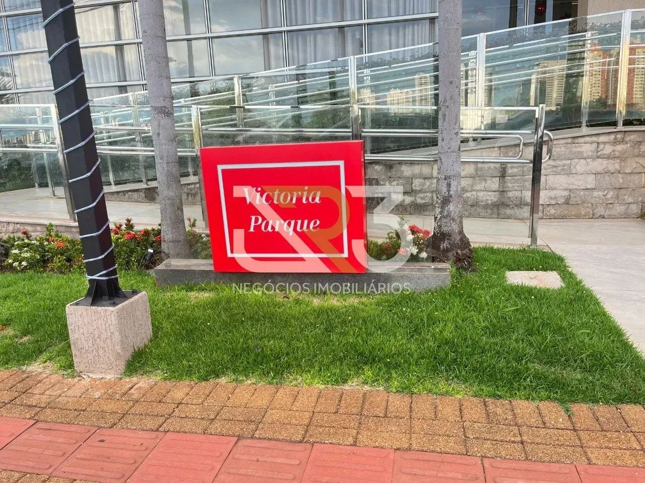 Apartamento à venda no Vitória Parque com 3 dormitórios e estrutura completa na Gleba Palh