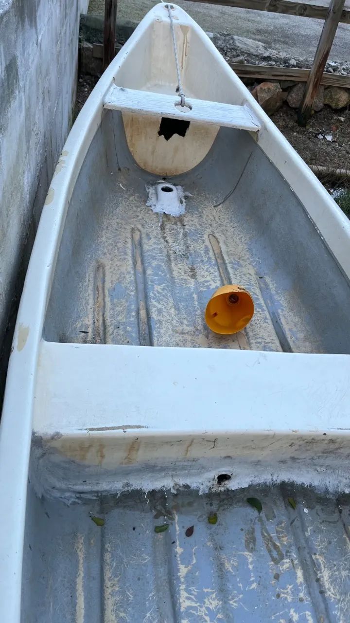 Canoa 4,20m x 1,00m - ideal para pesca - espaçosa e resistente - Foto 4