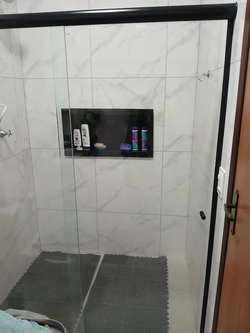 vendo esse box semi novo tenho 2 unidades medido 140 cada um box  - Foto 4