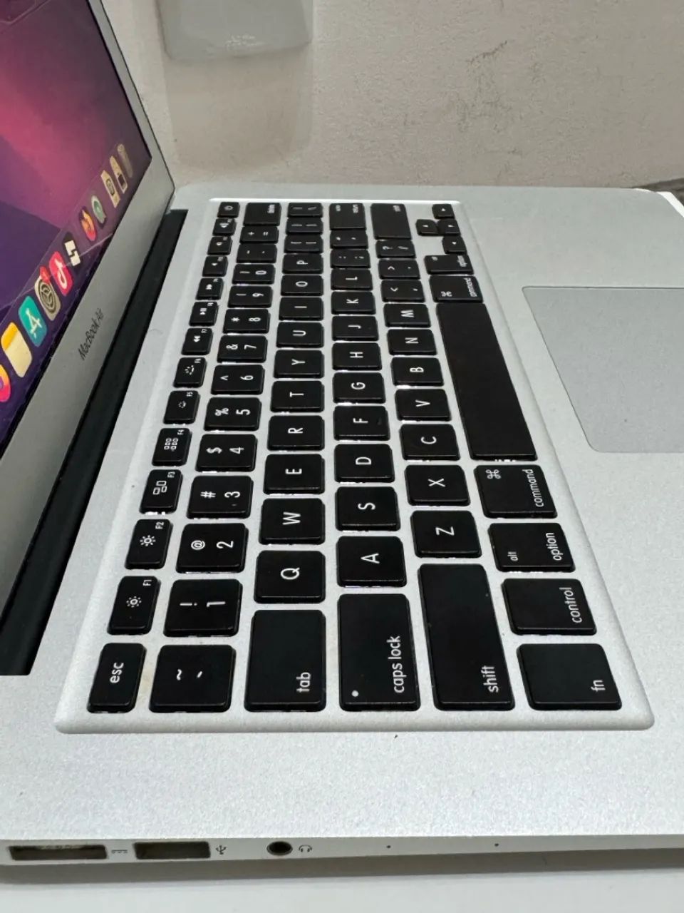 MACBOOK AIR 2017 i5 8 RAM 256 SSD - Foto 4