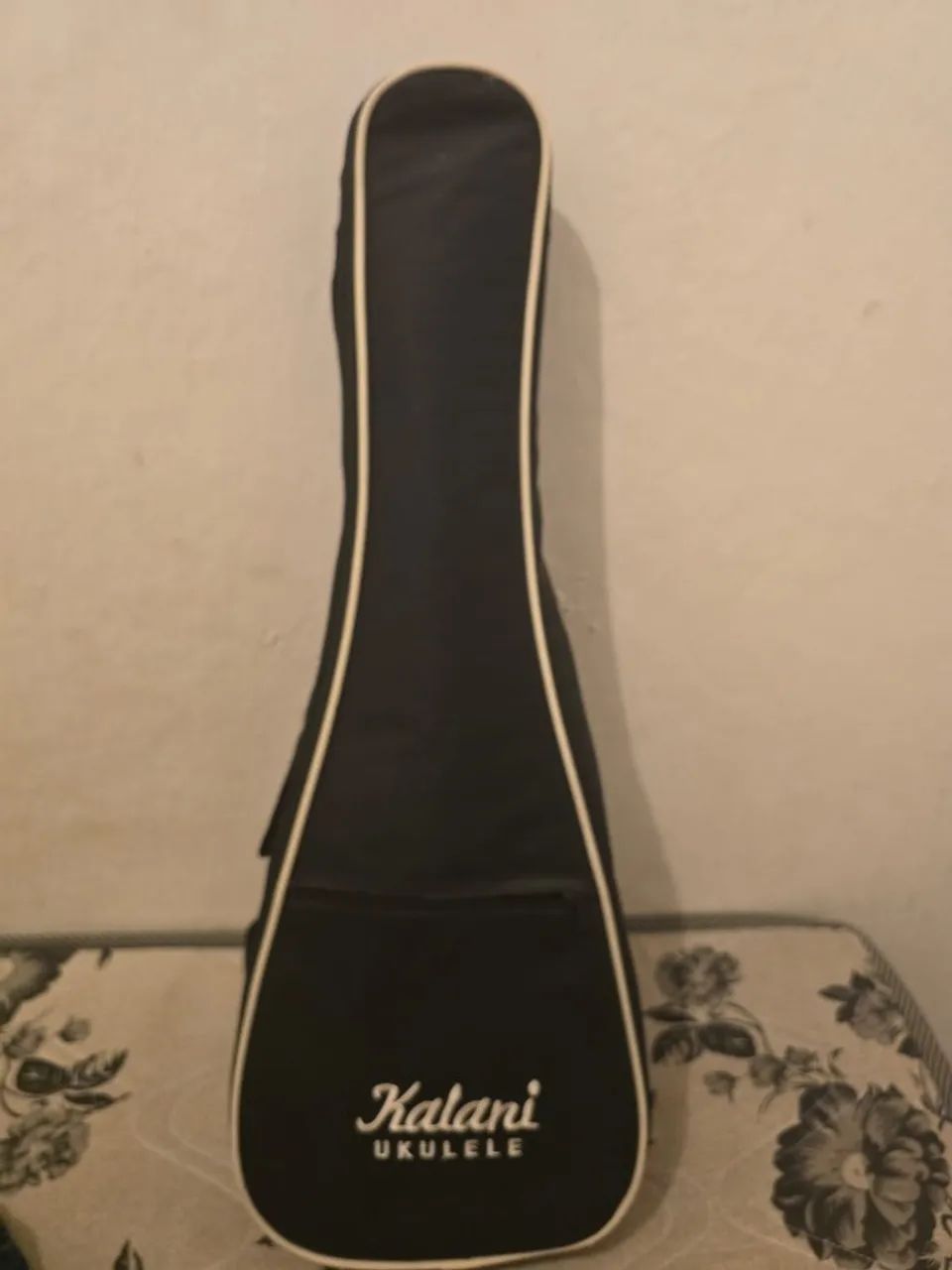 Ukulele Kalani Concerto 24 Kal 420 Ck Koa Elétrico C/bag Marrom-escuro - Foto 2