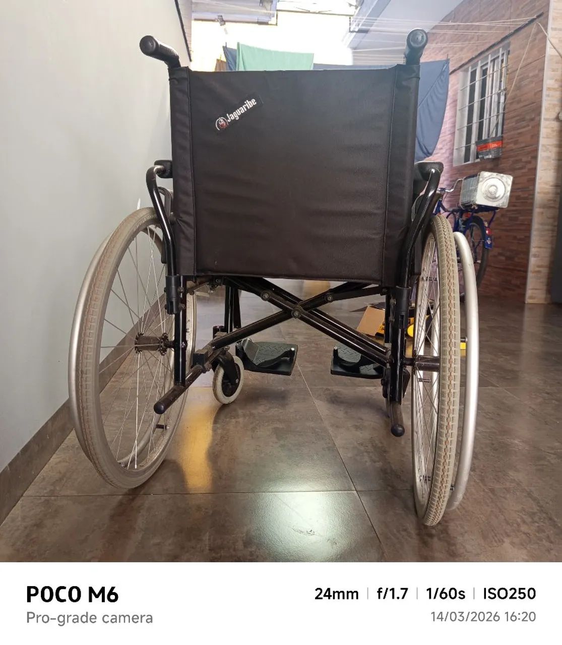 Cadeira de rodas manual dobrável  - Foto 4