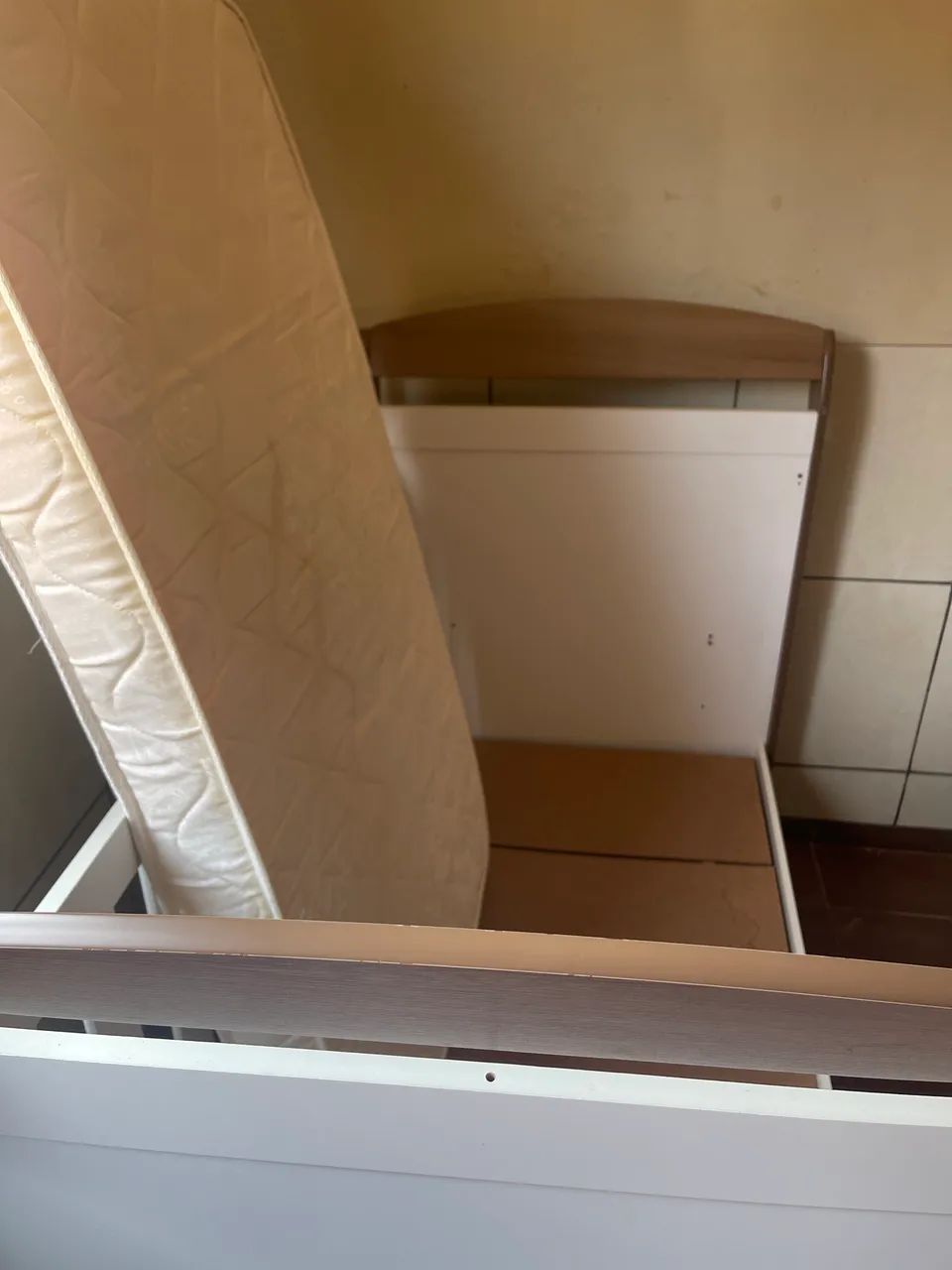 Berço completo com colchão 