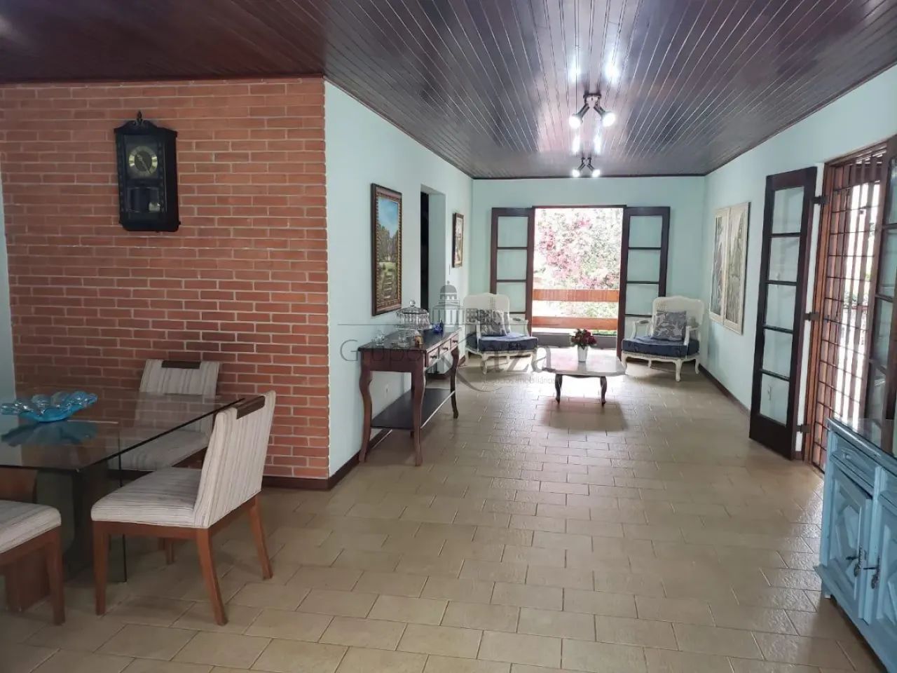 Oportunidade - Casa - Esplanada - 4 Dormitórios - 345,71m².