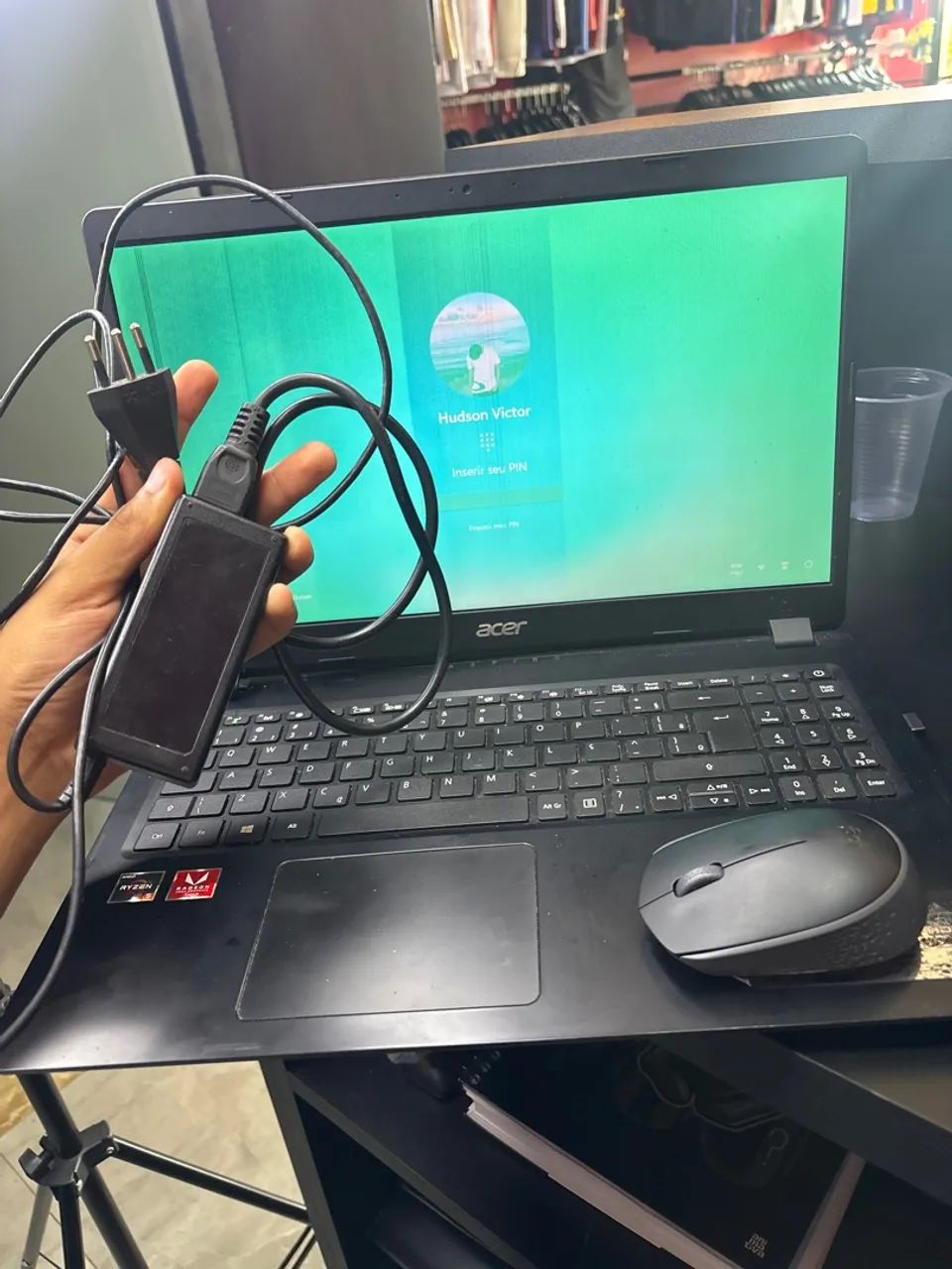 VENDO NOTEBOOK COM DOIS DETALHE  - Foto 3