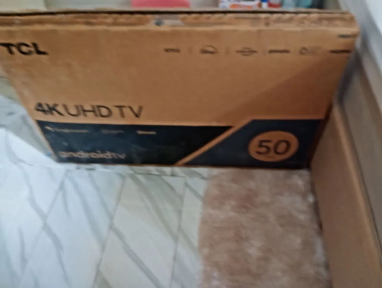TCL 50 4k esmrt com pe e controle caixa 