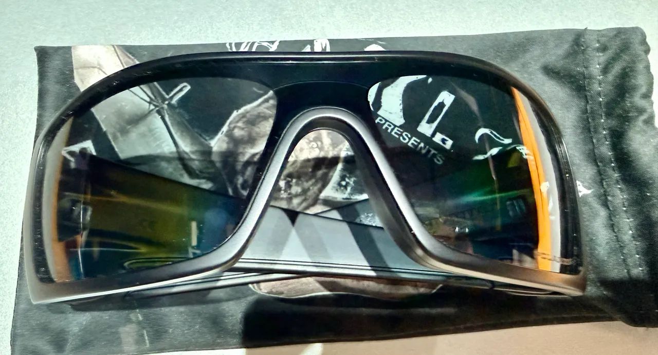 Óculos OAKLEY BATWOLF MATTE BLACK POLARIZED Original Novo com Caixa e Microbag Exclusiva.