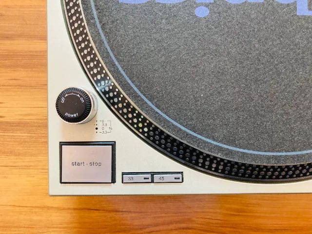 Toca discos Technics SL 1200 MK3D - Foto 4