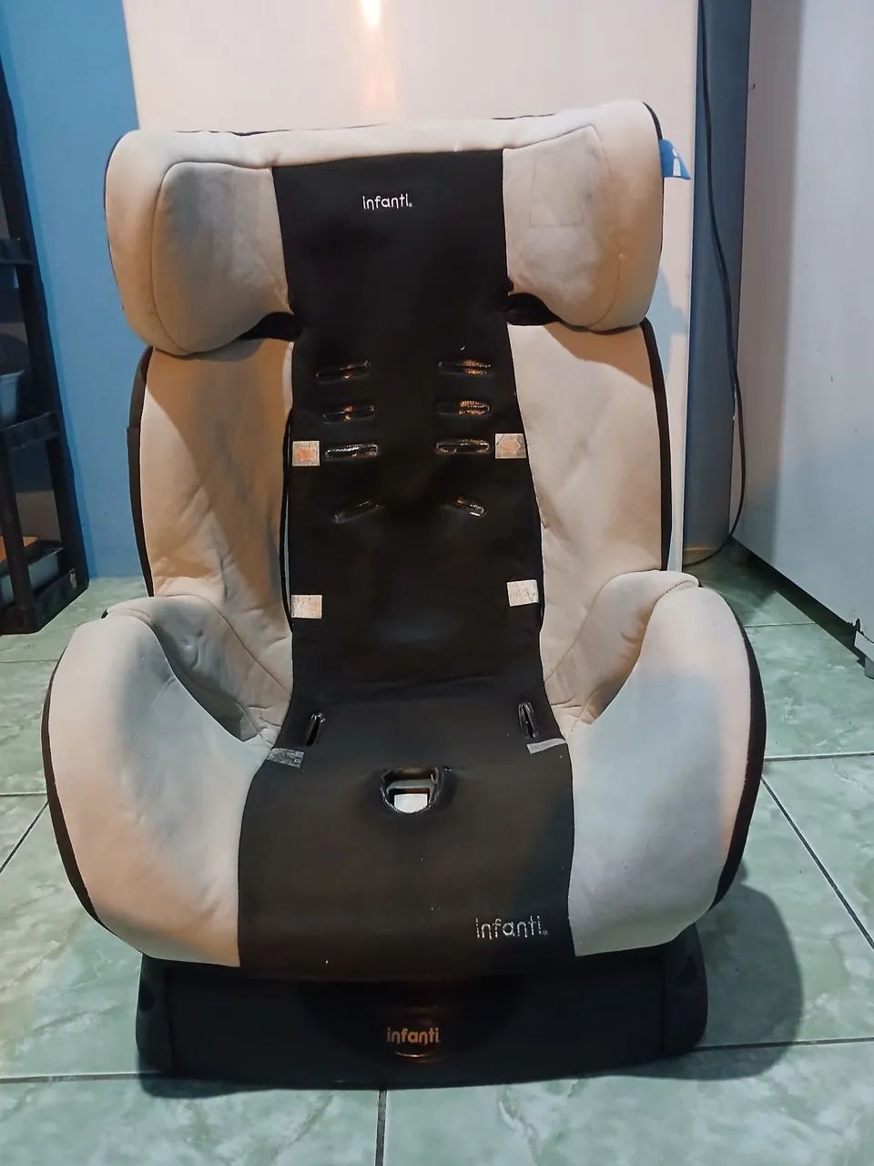 Vendo Cadeiras infantis 