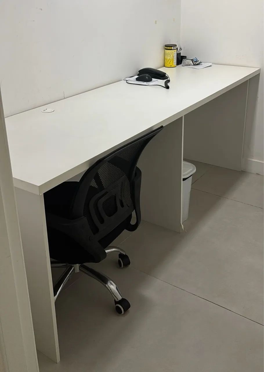 Mesa compartilhada ideial para escritório 