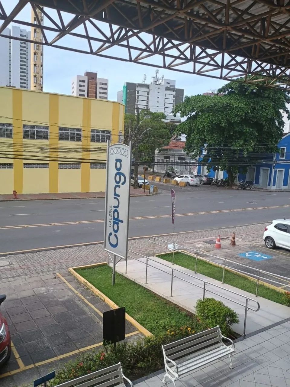 Alugo Sala Comercial na Galeria Capunga do Derby