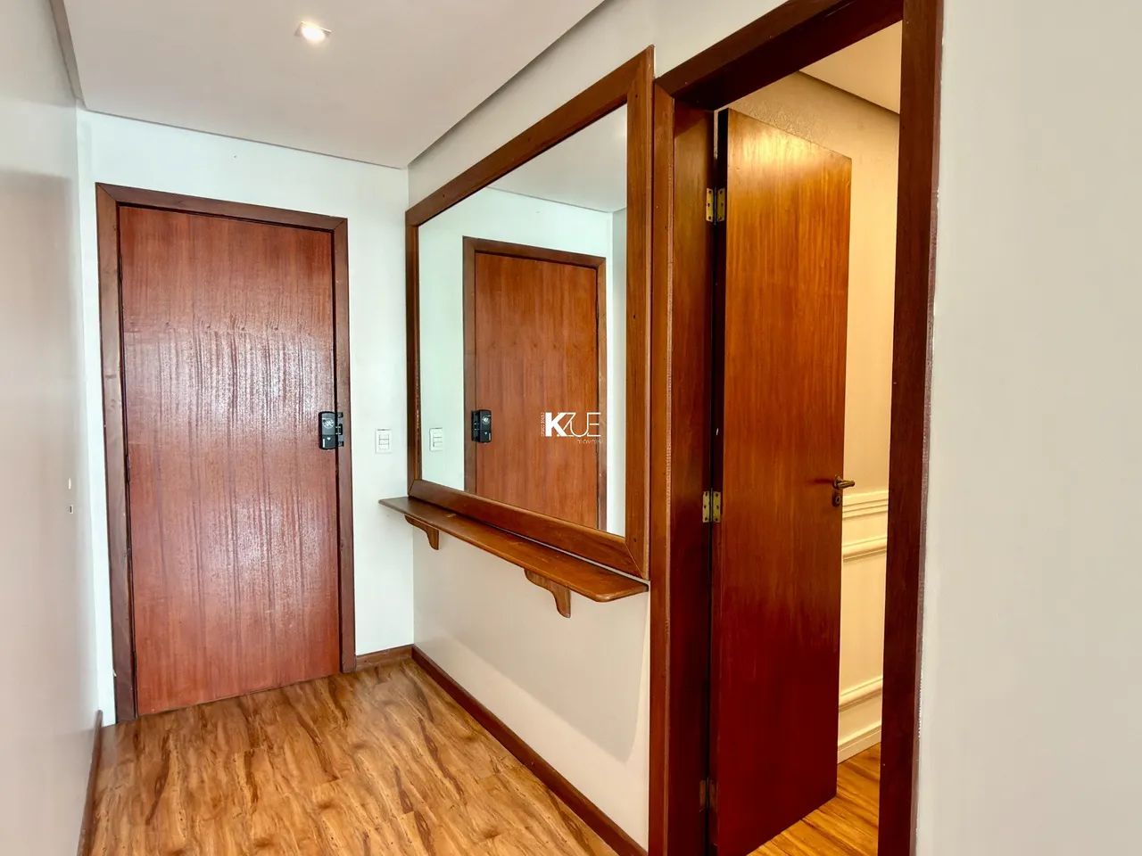 Amplo apartamento 04 dormitórios para alugar em Coqueiros, Florianópolis SC - Foto 3