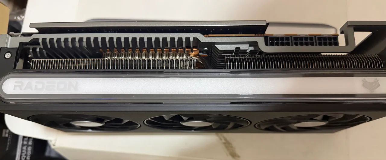 Placa de vídeo AMD Rx7900 XTX Saphire Nitro+ - Foto 2