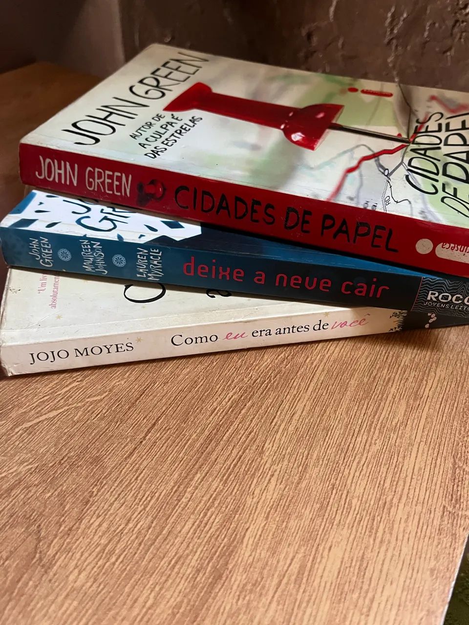 Livros de romance usados ? John Green, Jojo Moyes e outros