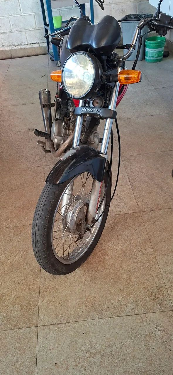 Honda titan 150 ks - Foto 2