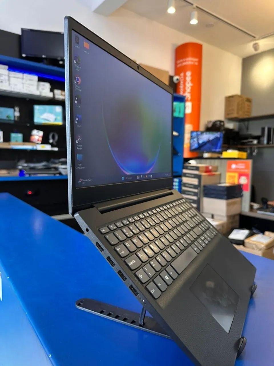 Notebook Lenovo + i3 de 10th + SSD de 240GB + 8GB memória ram - Foto 4