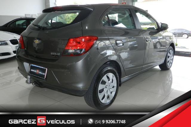 Gm Onix 1.4 LT Flex Manual 106cv Lacrado Revisado Estepe Zero Multimídia - Foto 3