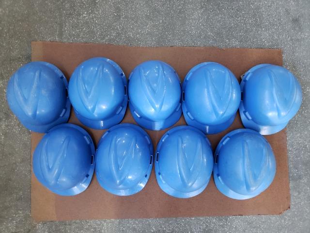 9 capacetes azul MSA V-Guard com carneira e jugular - Foto 4