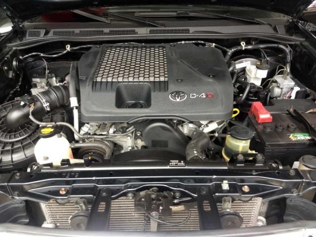 Hilux CD Srv 3.0 4x4 Diesel 2015 - Foto 5