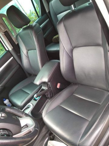 TOYOTA HILUX SRX 2.8 TURBO DIESEL 4X4 AUTOMATICA - Placa A- 2016 - Foto 4
