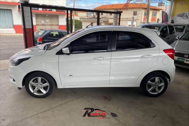 Ford Ka SE 1.5 Branco com couro e rodas - Foto 2