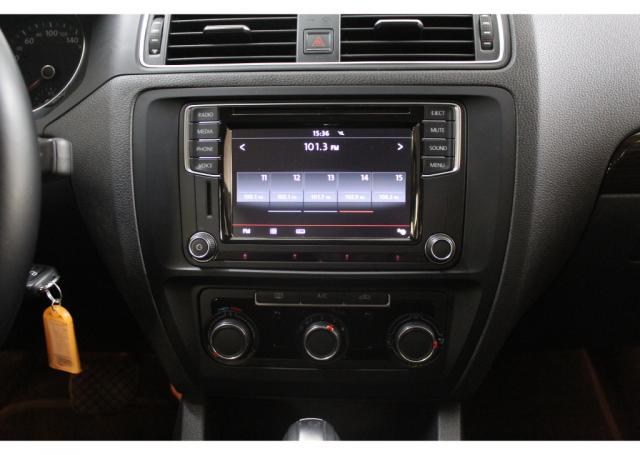 VolksWagen Jetta 2.0 Comfortline Flex 4P Tiptronic - Foto 10
