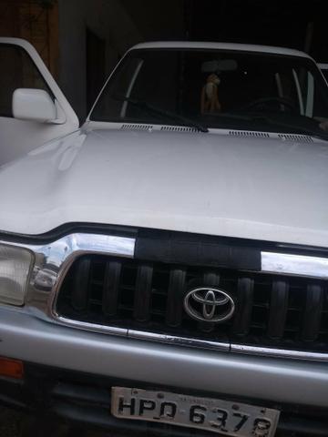 Vendo Toyota Hilux - Foto 4