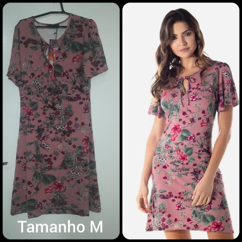 vestido acinturado evase