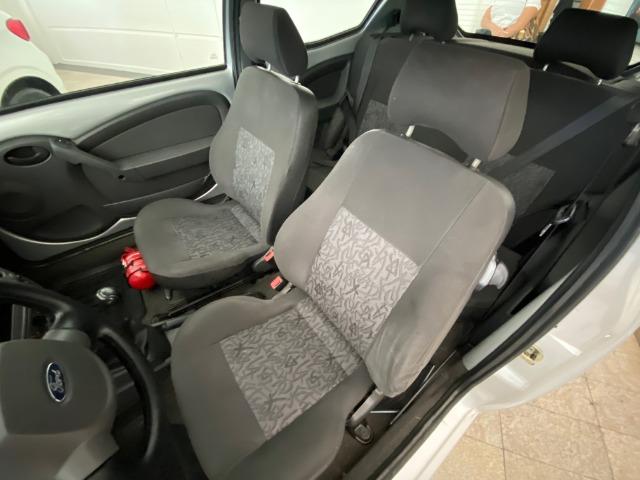 Ford Ka Hatch 1.0 Completo 2009 baixa km - Foto 9